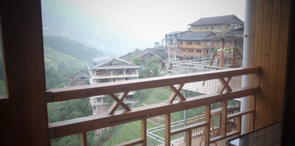 房间阳台看出去的风景